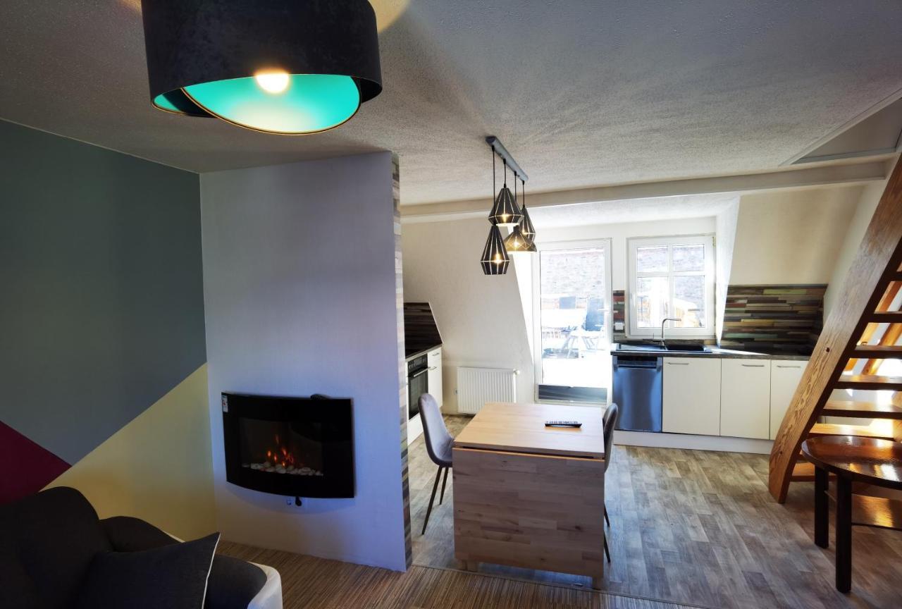 Gemuetliche Dachwohnung Mit Kleiner Oder Grosser Dachterrasse Nebeneinander Wolmirstedt Exterior foto