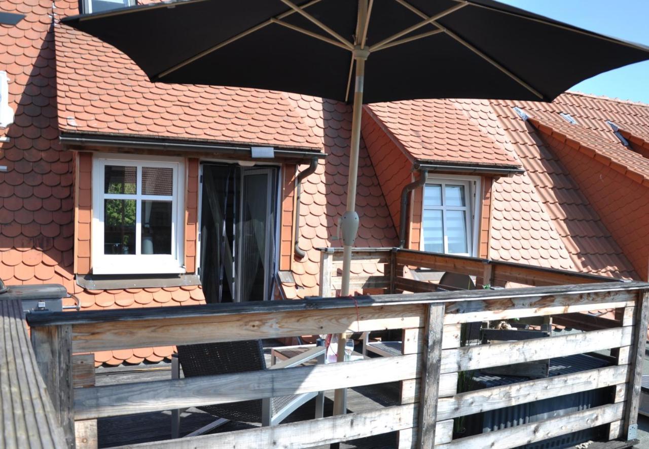 Gemuetliche Dachwohnung Mit Kleiner Oder Grosser Dachterrasse Nebeneinander Wolmirstedt Exterior foto